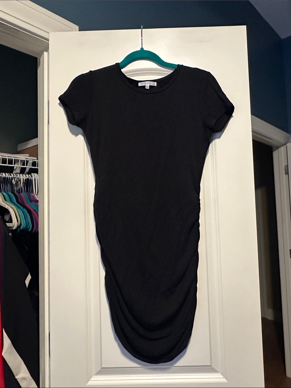 Women’s Black Short-Sleeve Ruched Midi Dress